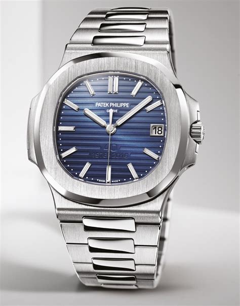 patek philippe nautilus fond blanc|patek philippe nautilus original price.